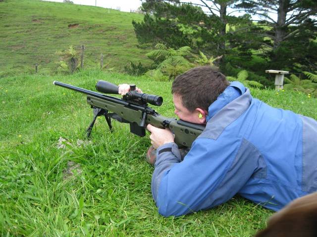 Nick under recoil web